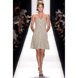 RUNWA CAROLINA HERRERA Strapless Floral Eyelet Beige Dress M